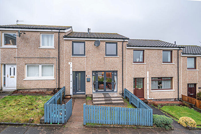 3 Bedroom Terraced House For Sale In Blackcraigs, Kirkcaldy, KY2