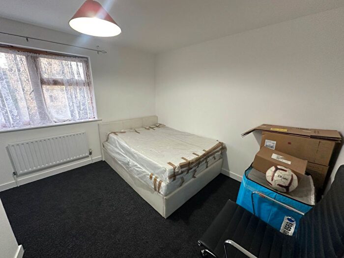 2 Bedroom Flat To Rent In Cooke Street, Barking, IG11