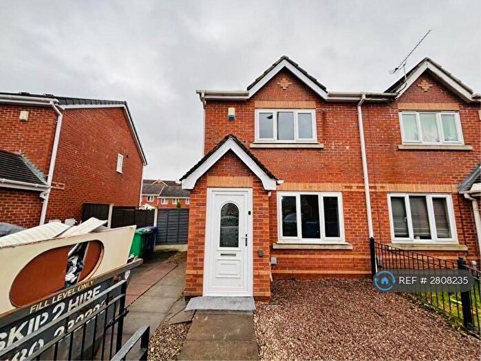 2 Bedroom Semi Detached House To Rent In Venture Scout Way, Manchester, M8