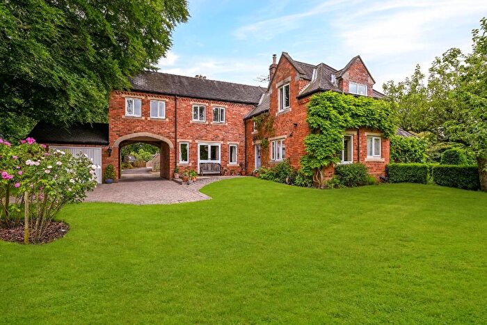 4 Bedroom Detached House For Sale In Old Vicarage Gardens, Skellingthorpe, Lincoln, LN6