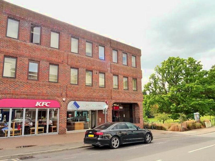 2 Bedroom Property To Rent In South Road Haywards Heath, RH16