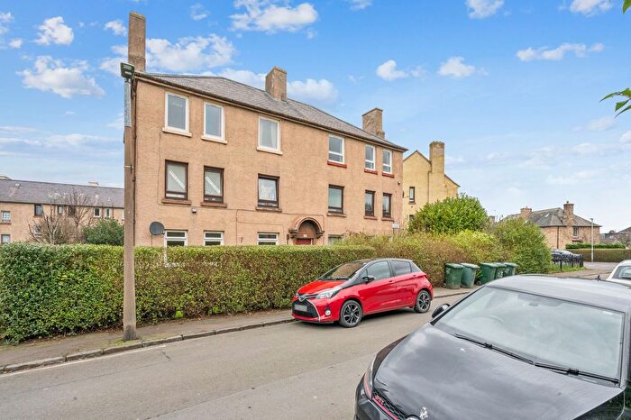 2 Bedroom Flat For Sale In Loganlea Terrace, Edinburgh, EH7