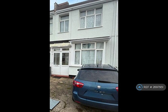4 Bedroom Terraced House To Rent In St. Johns Road, Wembley, HA9