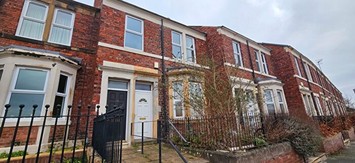 2 Bedroom Flat To Rent In Bensham Crescent, Gateshead, NE8