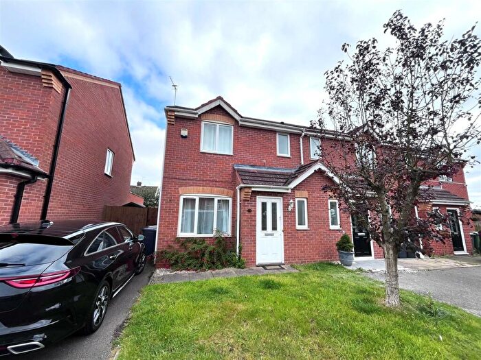 3 Bedroom Semi-Detached House To Rent In Pebblebrook Way, Bedworth, CV12