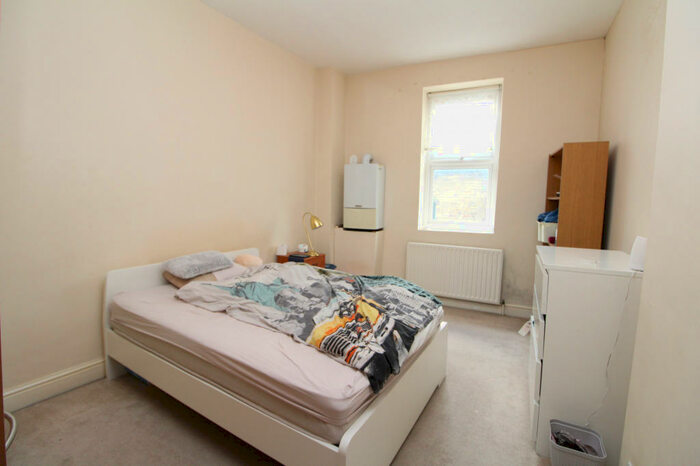 1 Bedroom Apartment To Rent In Camberwell Church Street, London, SE5