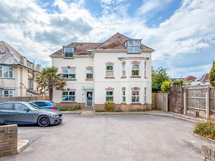 2 Bedroom Apartment To Rent In Belle Vue Road, Southbourne, Bournemouth, BH6