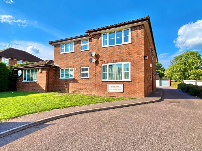 2 Bedroom Flat For Sale In St. Wilfrids Road, New Barnet, EN4
