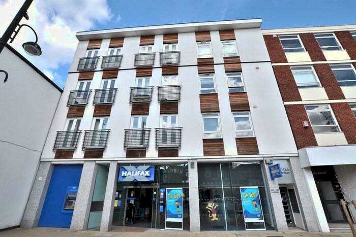 2 Bedroom Apartment To Rent In Townview, High Road, Loughton, IG10
