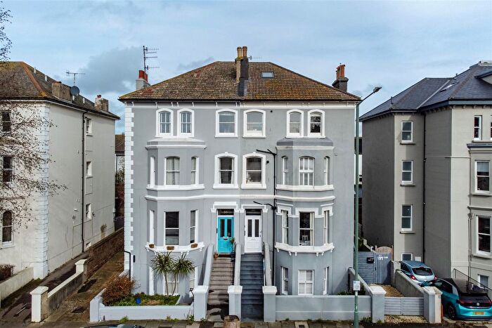 2 Bedroom Flat For Sale In Clarendon Villas, Hove, BN3