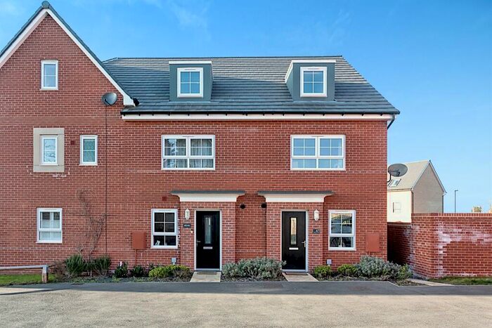 4 Bedroom Semi-Detached House For Sale In Bolebec Avenue, Eagle Farm South, Milton Keynes, MK17