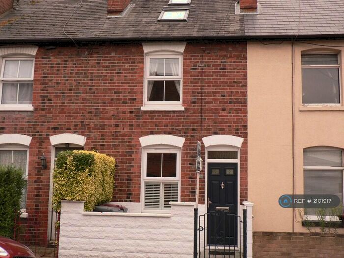 3 Bedroom Terraced House To Rent In York Road, Reading, RG1