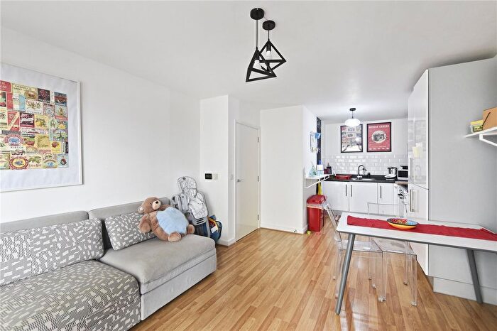 1 Bedroom Flat For Sale In John Wetherby Court, High Street, Stratford, London, E15