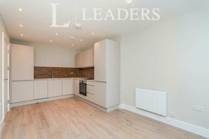 1 Bedroom Apartment To Rent In Compass Point, Romsey Road, SO16