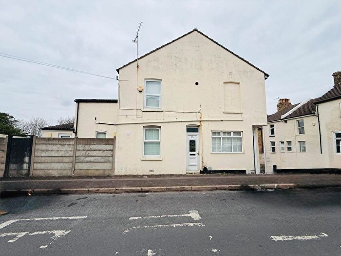 1 Bedroom Maisonette To Rent In Glencoe Road, Chatham, ME4