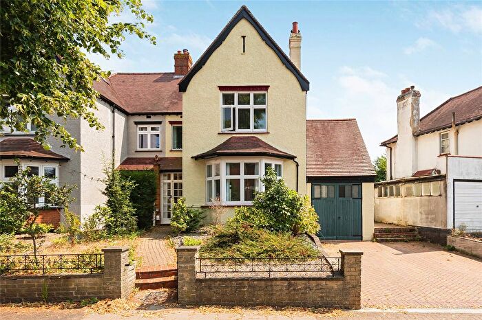 4 Bedroom Semi-Detached House To Rent In College Road, Isleworth, TW7