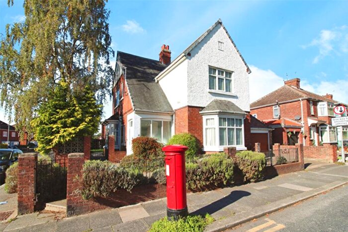 3 Bedroom Detached House For Sale In Salters Lane South, Darlington, DL1