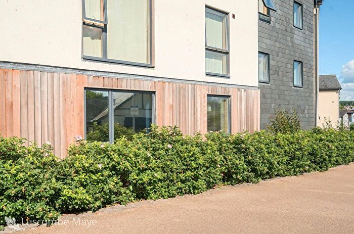 2 Bedroom Flat For Sale In Sawmill Close, Totnes, TQ9