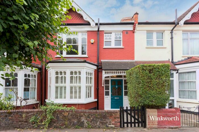 3 Bedroom Terraced House To Rent In Claverley Grove, Finchley, London, N3