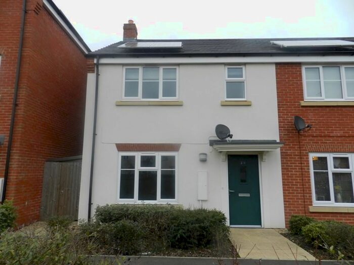 2 Bedroom Property To Rent In Hidcote Way, Daventry NN11