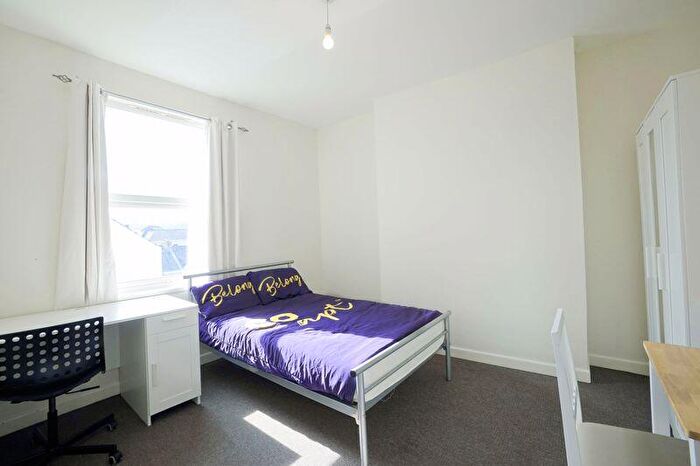 2 Bedroom Flat To Rent In Upper Lewes Road, Brighton, BN2