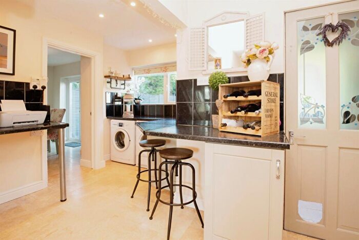 3 Bedroom Terraced House For Sale In Whitesands Road, Llanishen, Cardiff, CF14