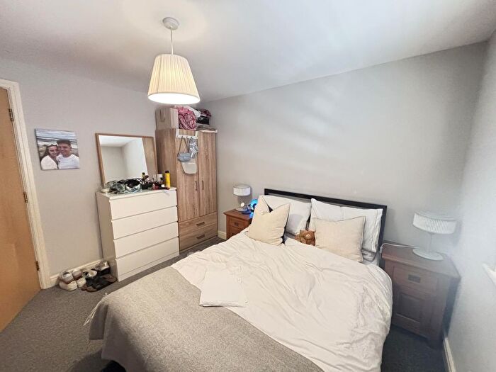 2 Bedroom Semi Detached House To Rent In Norton House Cardigan Road, Leeds, LS6