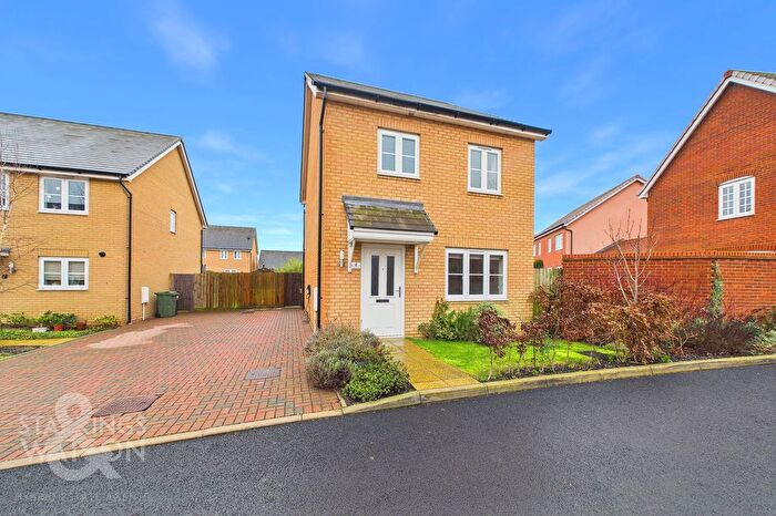 3 Bedroom Detached House For Sale In Jay Crescent, Wymondham, NR18