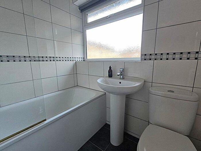 2 Bedroom End Of Terrace House To Rent In Steyning, BN44