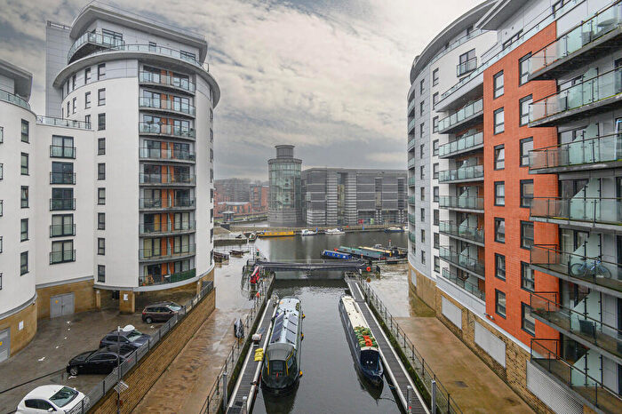 1 Bedroom Apartment For Sale In Magellan House, Leeds Dock, LS10