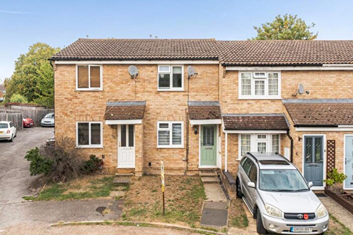 2 Bedroom Terraced House For Sale In Roundhay, Leybourne, West Malling, ME19