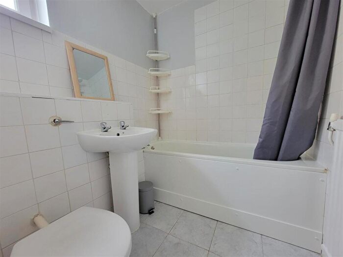 1 Bedroom Flat To Rent In Ringmer Gardens, Hornsey, N19