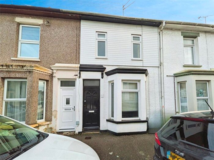 4 Bedroom Terraced House For Sale In Invicta Road, Sheerness, Kent, ME12