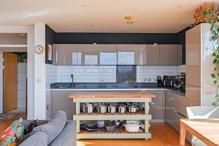 3 Bedroom Flat For Sale In Barry Blandford Way, , Bow, London, E3