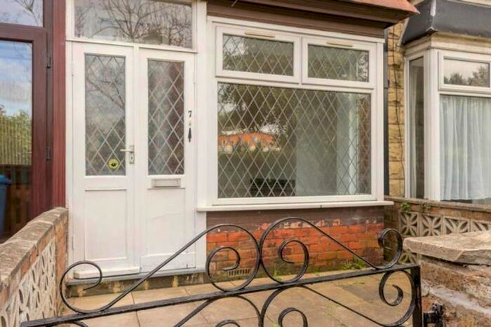 2 Bedroom Terraced House To Rent In Chester Avenue, Fenchurch Street, Hull, HU5