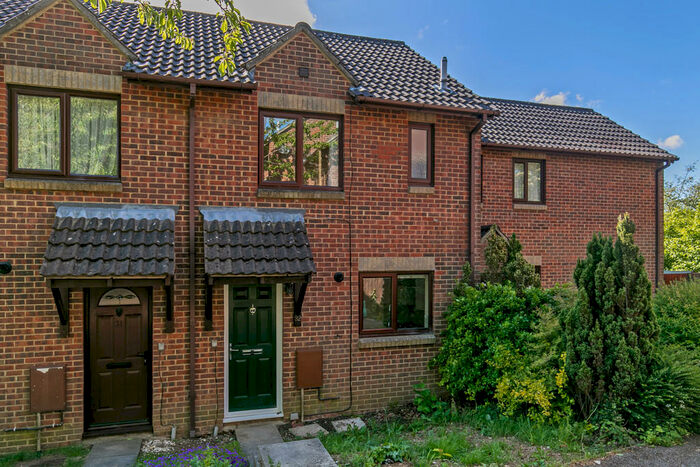 2 Bedroom Terraced House To Rent In Harvest Close, Winchester, SO22