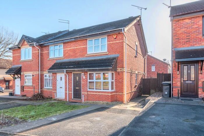 2 Bedroom Property To Rent In Terrys Close, Abbeydale, Redditch, B98