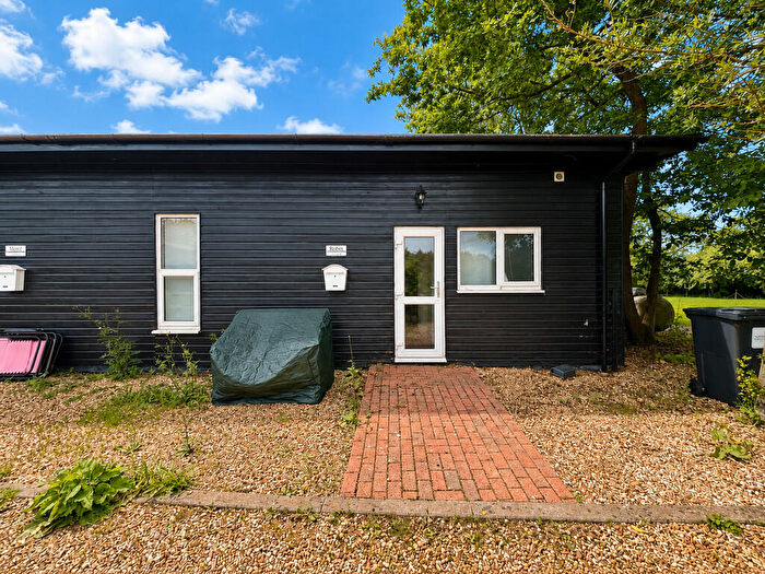 1 Bedroom Terraced Bungalow To Rent In Jacks Hill, Graveley, Hitchin, SG4