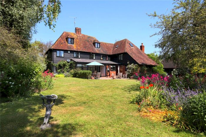 5 Bedroom Country House To Rent In Southernden Road, Egerton, Ashford, Kent, TN27