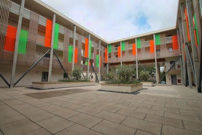 2 Bedroom Flat To Rent In Glenalmond Avenue, Cambridge, CB2