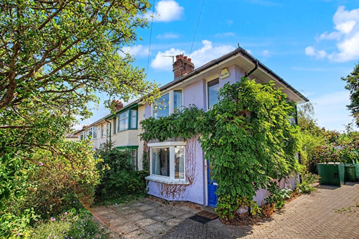 2 Bedroom End Of Terrace House For Sale In Lytton Road, Florence Park, OX4