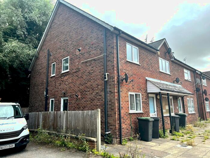 2 Bedroom Flat To Rent In Morgan Court, Claydon, IP6