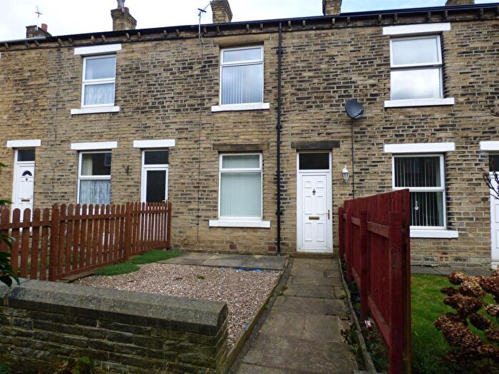 2 Bedroom Terraced House To Rent In Glen Terrace, Halifax, HX3