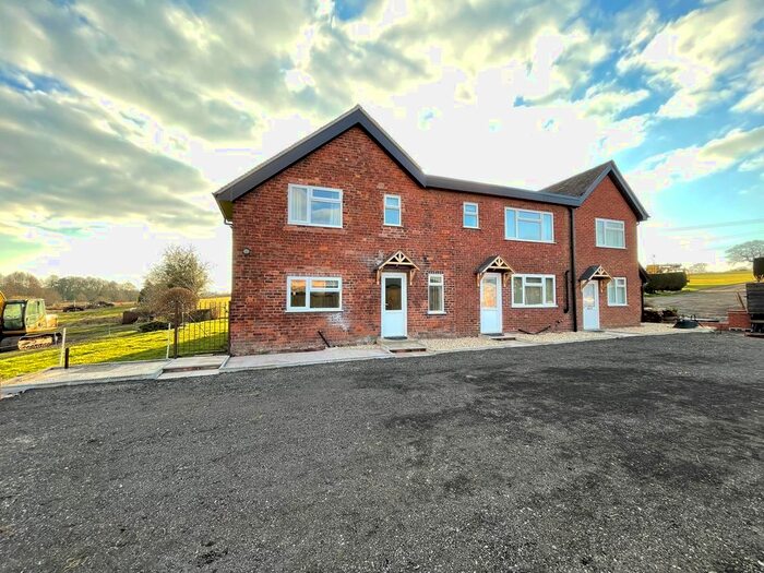 3 Bedroom Property To Rent In Whitehouse Lane, Codsall, Wolverhampton, WV8