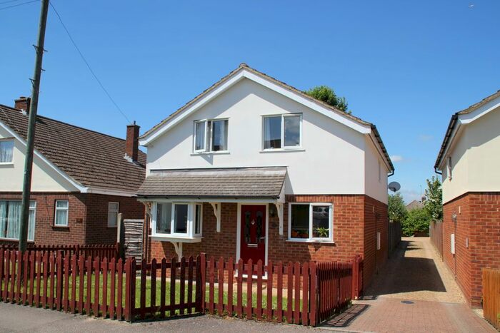 4 Bedroom Detached House To Rent In Garden Close, Royston, SG8