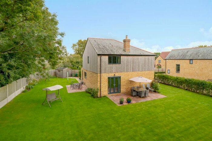 3 Bedroom Detached House For Sale In Underhayes Court, East Chinnock, Yeovil, BA22