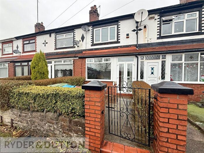 3 Bedroom Terraced House To Rent In Hadfield Street, Oldham, Greater Manchester, OL8