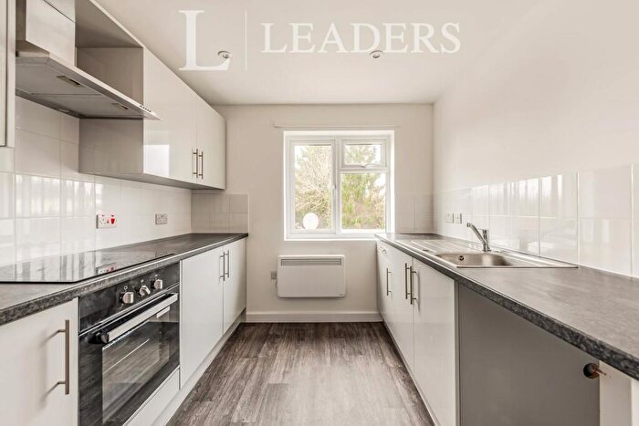 2 Bedroom Flat To Rent In Lower Station Road, Billingshurst, RH14