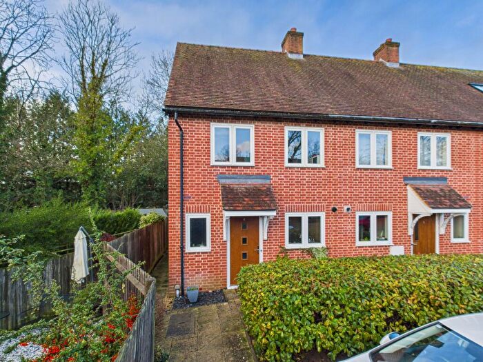 2 Bedroom End Of Terrace House For Sale In Fighting Cocks Place, Tadley, RG26