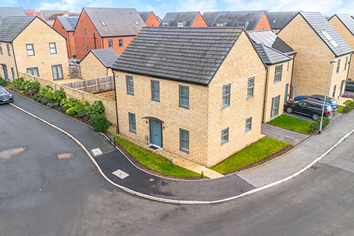 4 Bedroom Detached House For Sale In Cardwell Road, Pontefract, WF8